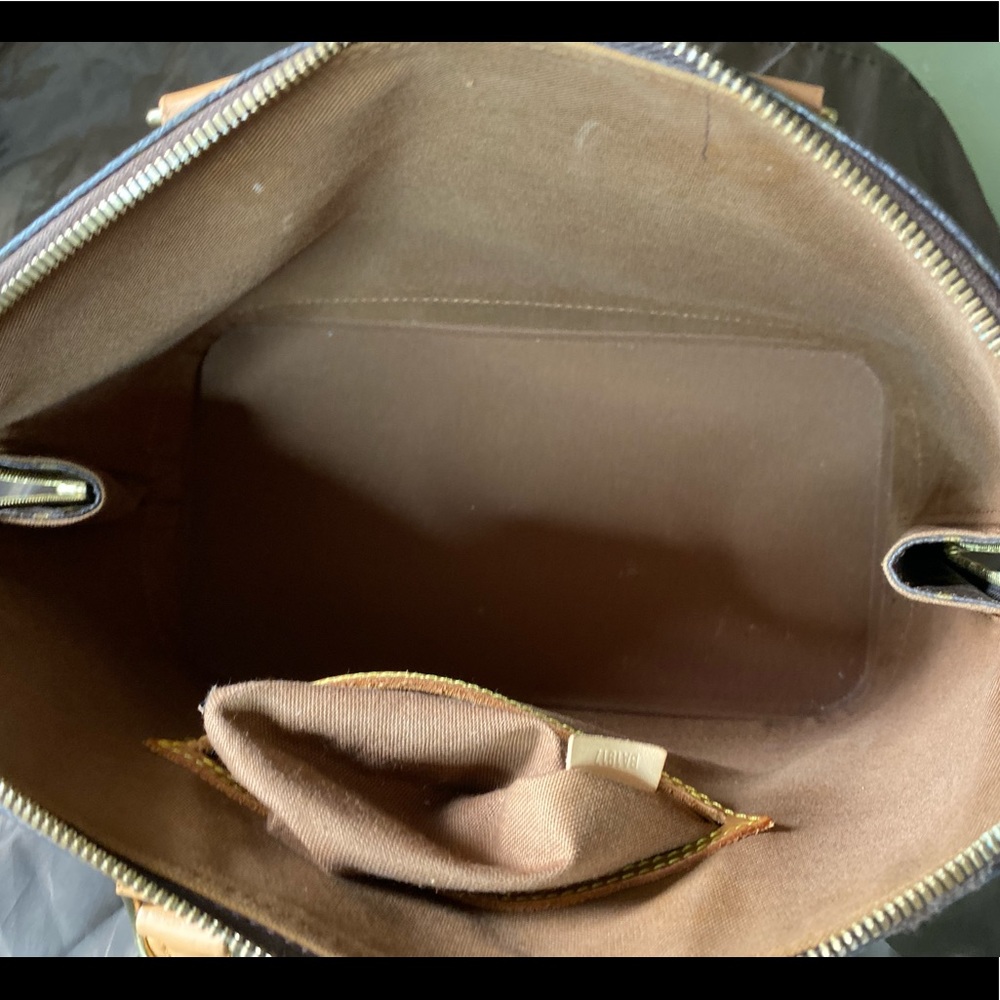 SOLD- Authentic Vintage Louis Vuitton Alma - Picture 8 of 8